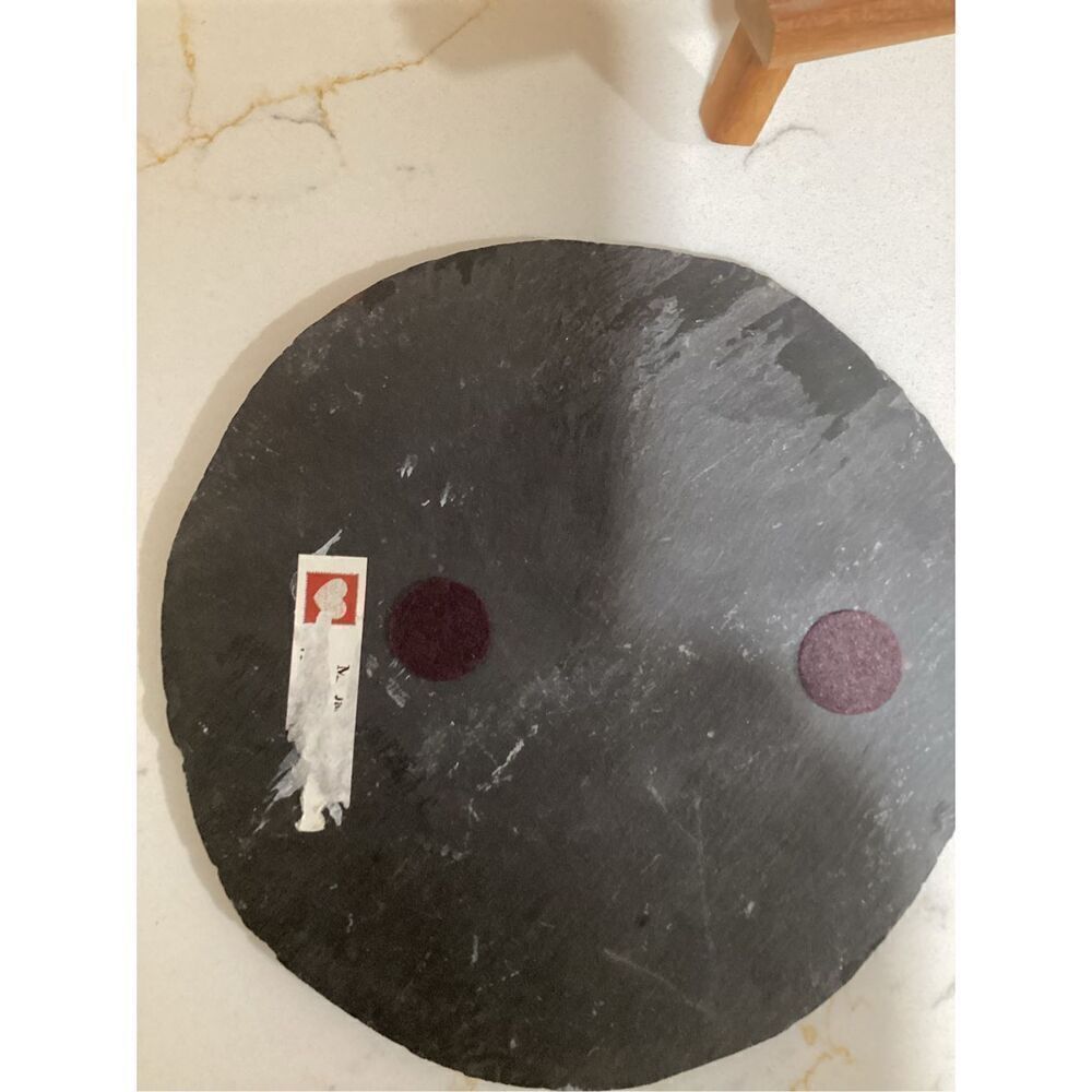 Handpainted Bird on Slate with Easel Signed 6” Round Signed - Picture 4 of 6